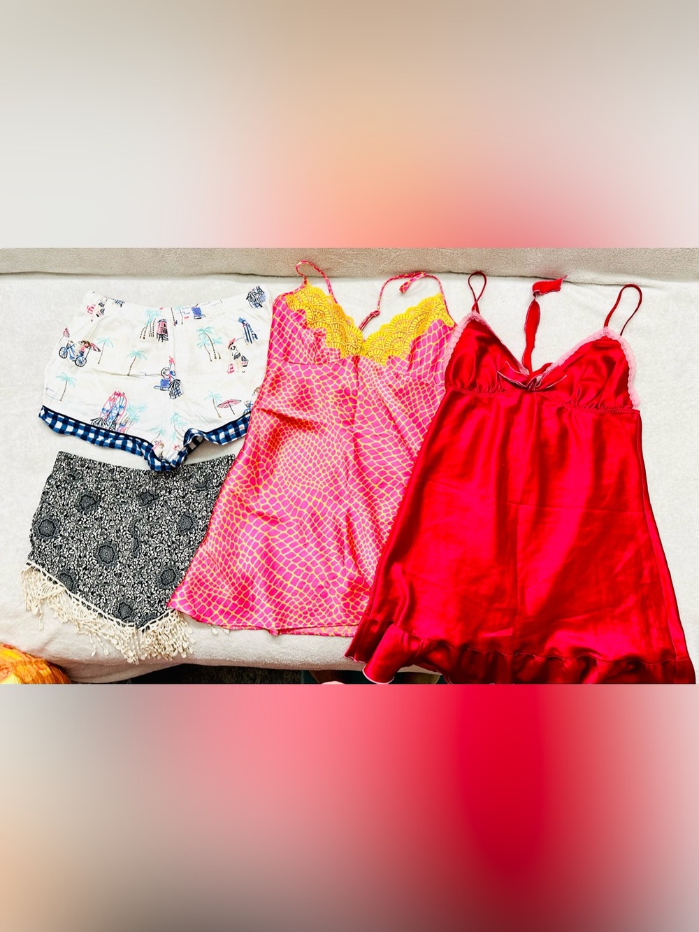 Women Set Chemise,Nightgown, Pajamas Size S Victoria’s Secret Excellent Conditio